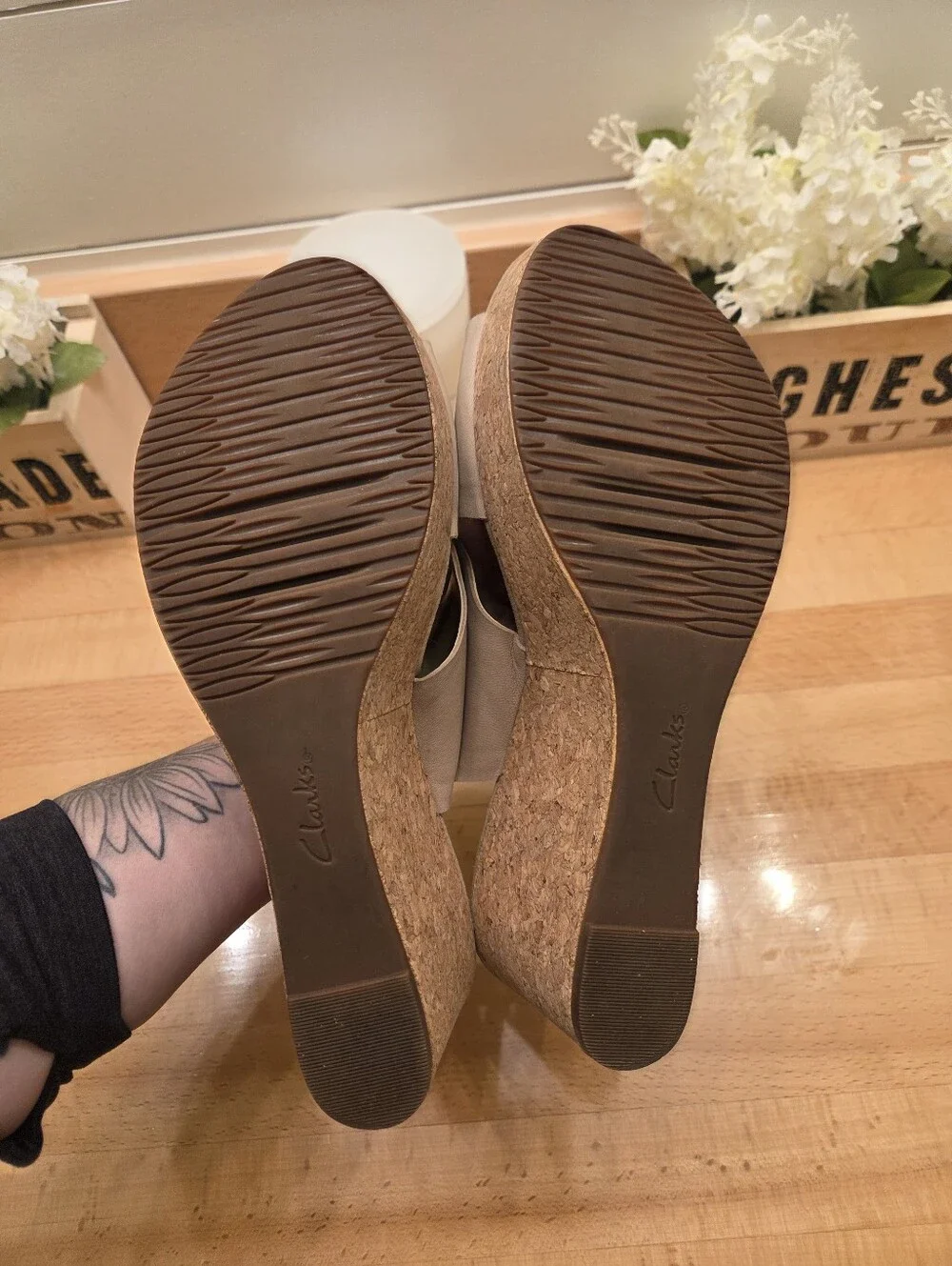 Clarks Annadel Eirwyn Wedge Sandals Taupe Nubuck Women's Size 11W